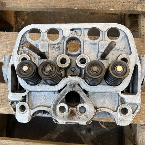 Testa testata fiat - fiat, f-l